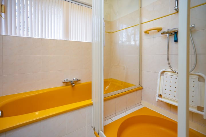 Photo 22 of Bredestraat 40