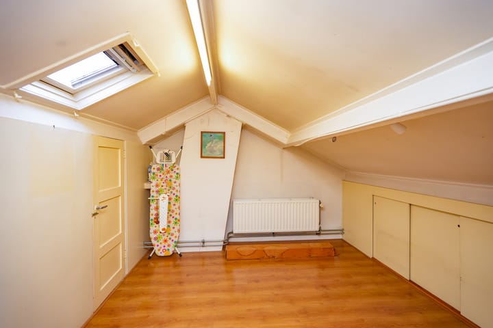 Photo 29 of Bredestraat 40