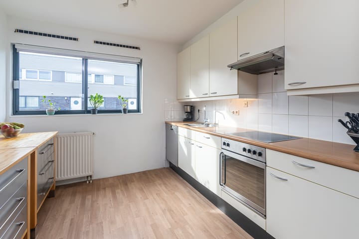 Photo 7 of Van Pomerenvaart 13