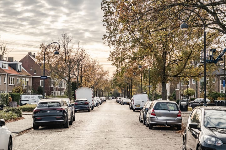 Photo 32 of Helmlaan 7