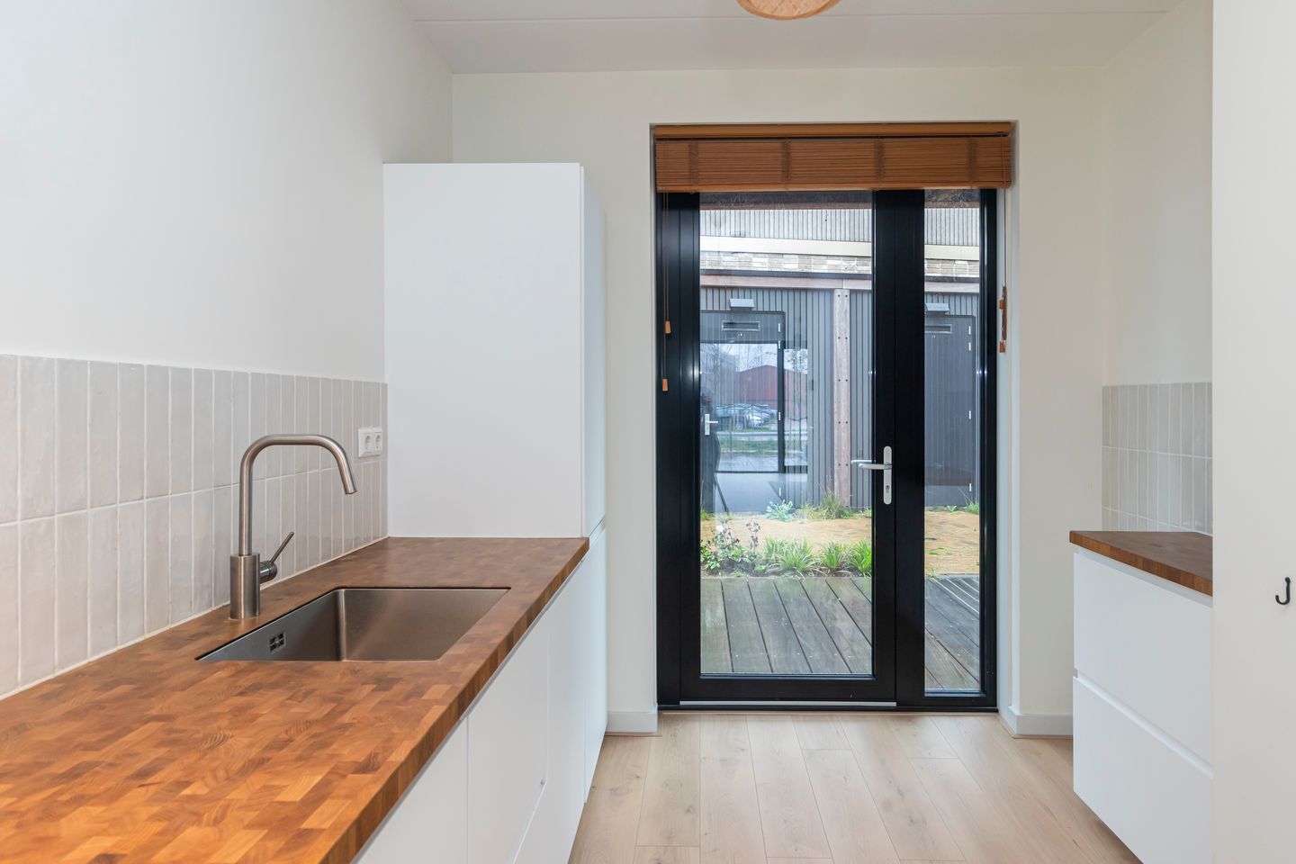 Photo 10 of Ellen Warmondhof 6