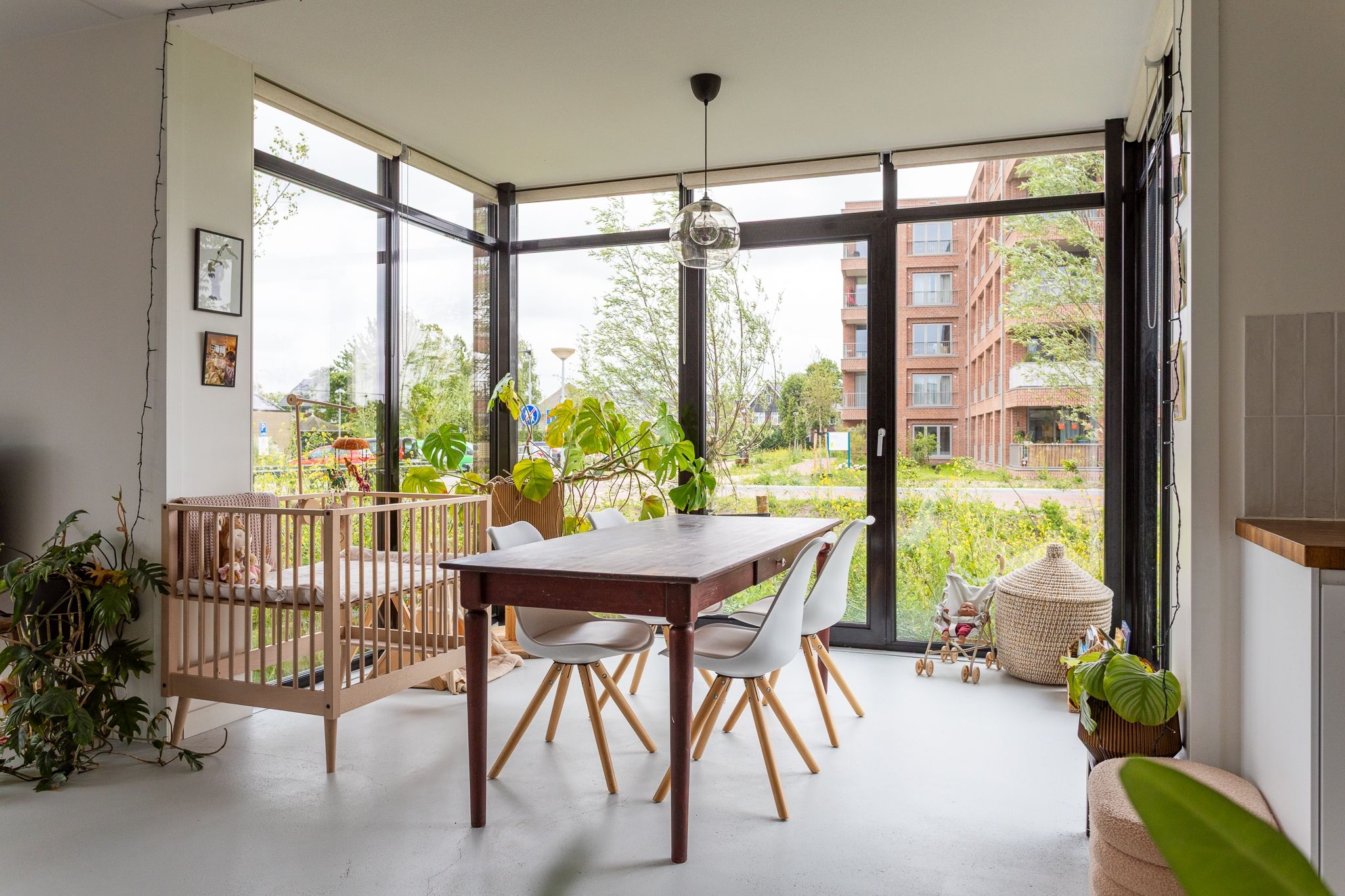 Photo 15 of Ellen Warmondhof 6