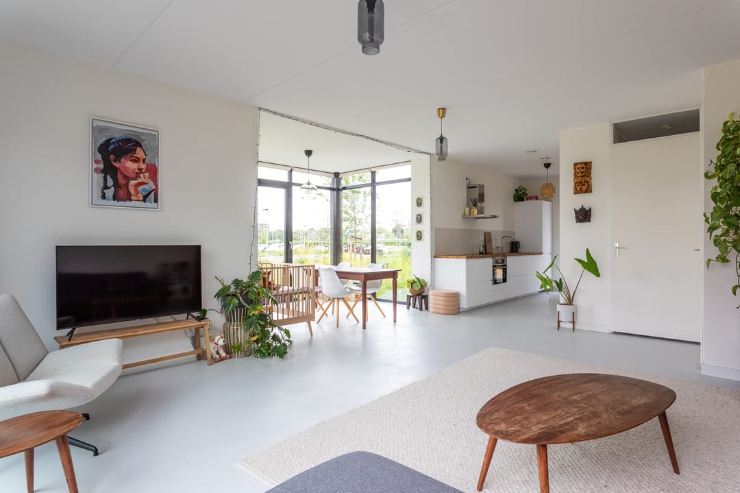 Photo 17 of Ellen Warmondhof 6