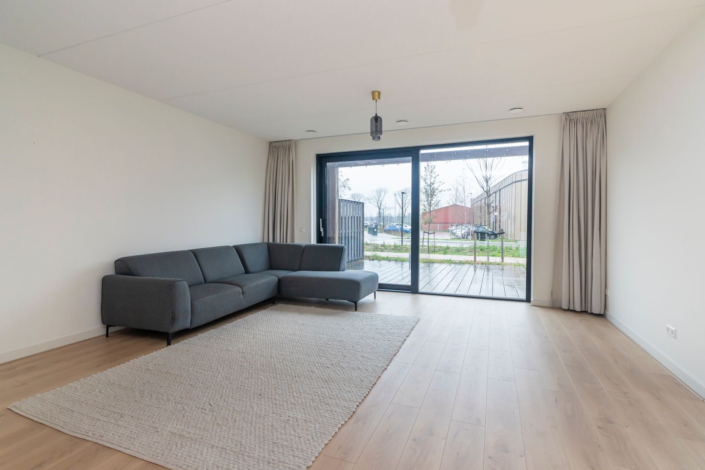 Photo 20 of Ellen Warmondhof 6