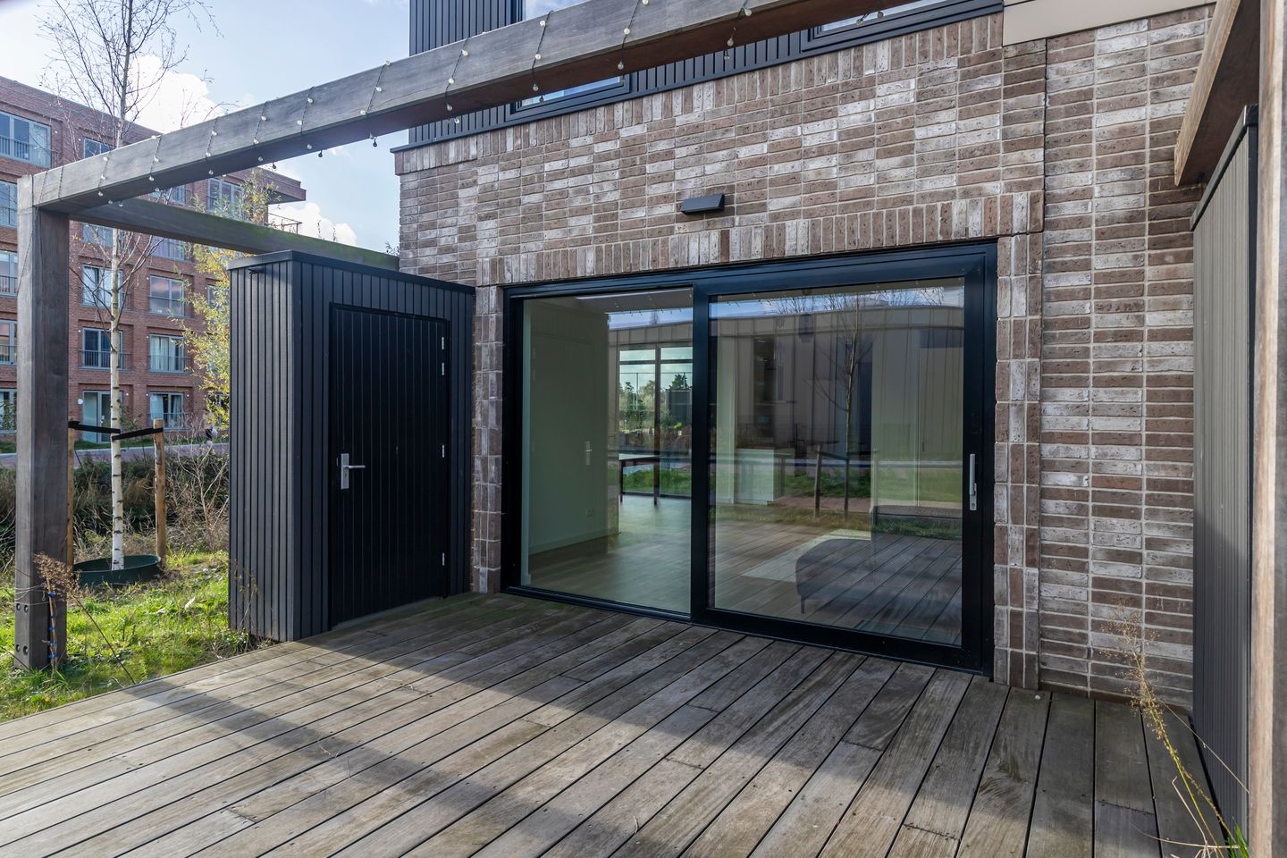 Photo 25 of Ellen Warmondhof 6