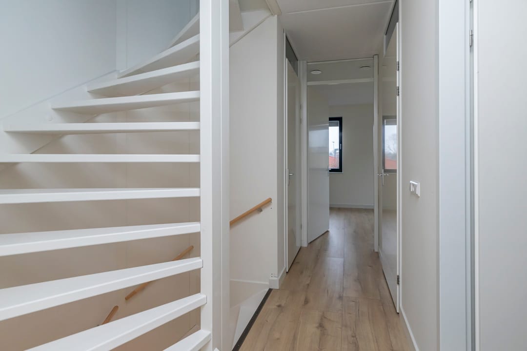 Photo 28 of Ellen Warmondhof 6