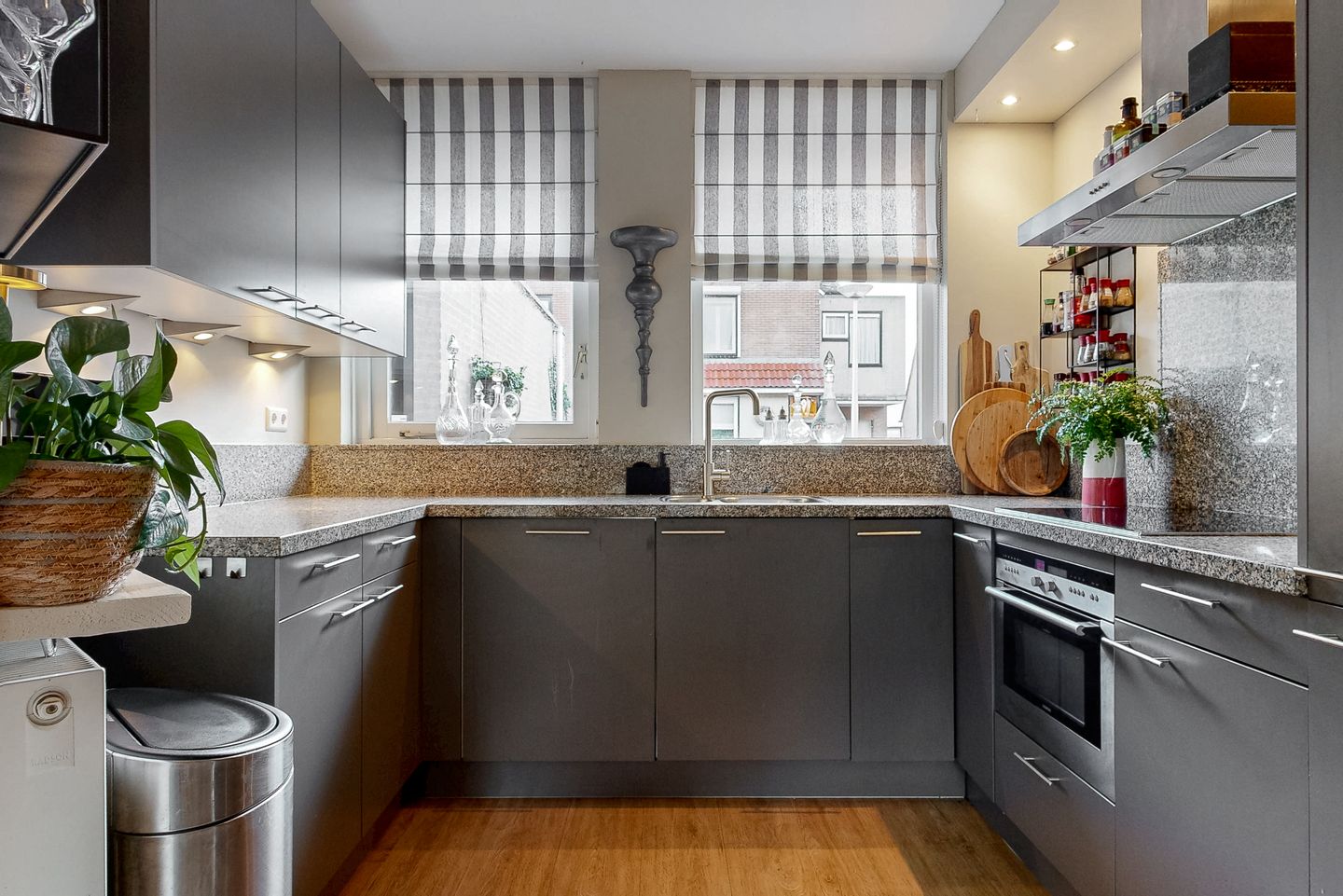 Foto 10 van Hooilaan 17