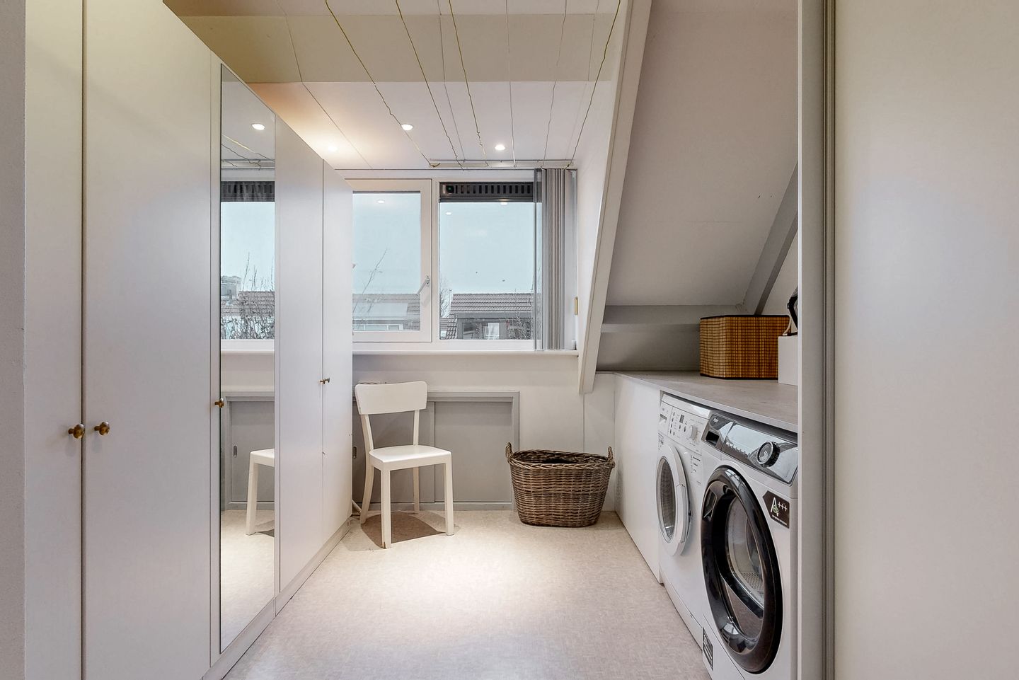 Foto 25 van Hooilaan 17