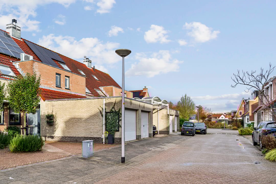 Foto 38 van Hooilaan 17