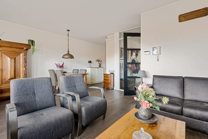 Photo 7 of De Henschoterhof 19