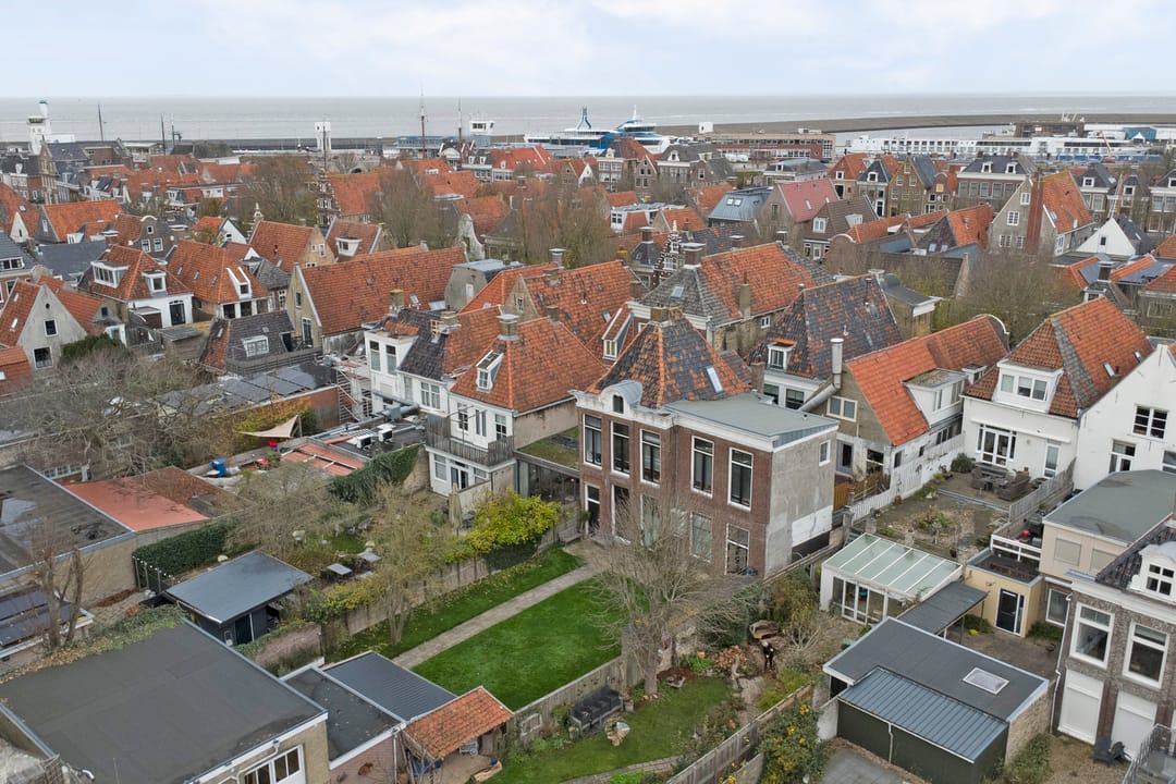 Photo 38 of Voorstraat 20-B