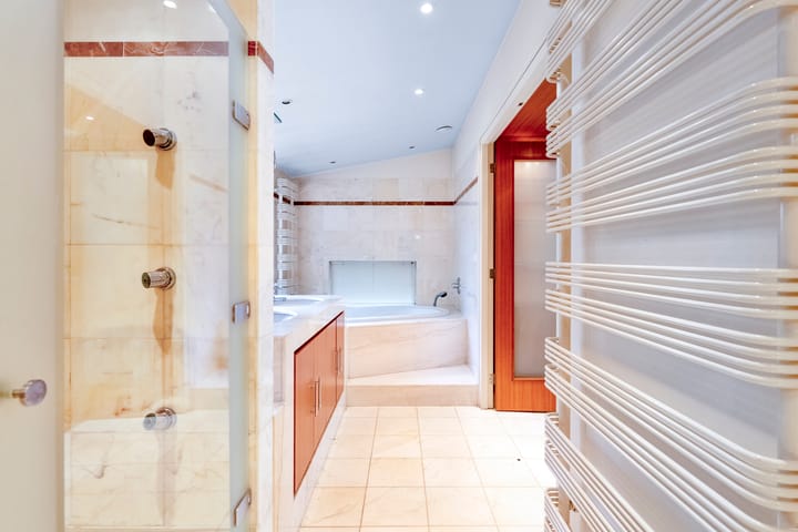 Foto 19 van Herman Heijermansweg 10