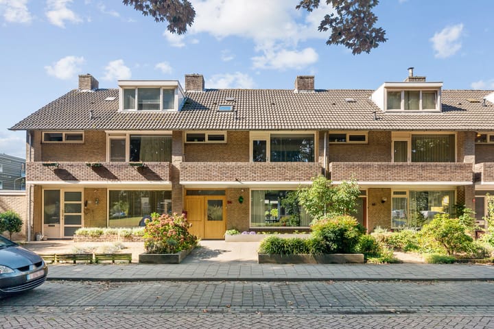 Photo 9 of Van de Hulstlaan 34