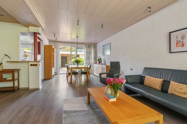 Photo 15 of Van de Hulstlaan 34