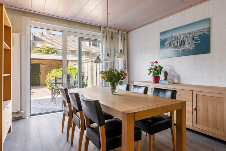 Photo 18 of Van de Hulstlaan 34