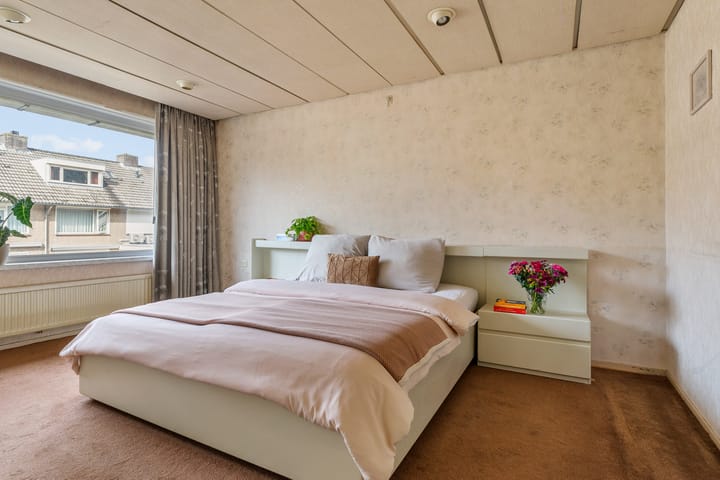 Photo 28 of Van de Hulstlaan 34