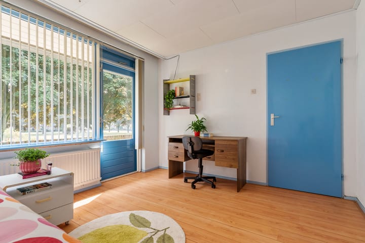 Photo 33 of Van de Hulstlaan 34