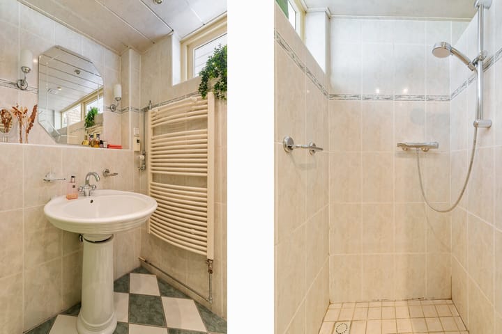 Photo 37 of Van de Hulstlaan 34