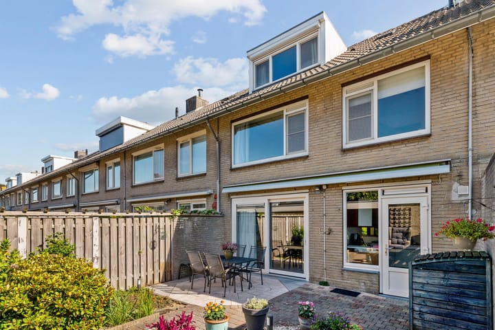 Photo 49 of Van de Hulstlaan 34