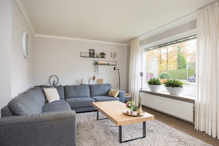 Photo 7 of van Loostraat 6