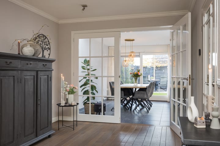 Photo 10 of van Loostraat 6