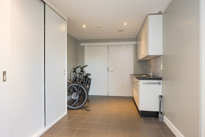 Photo 17 of van Loostraat 6