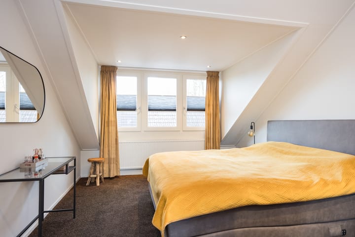 Photo 19 of van Loostraat 6