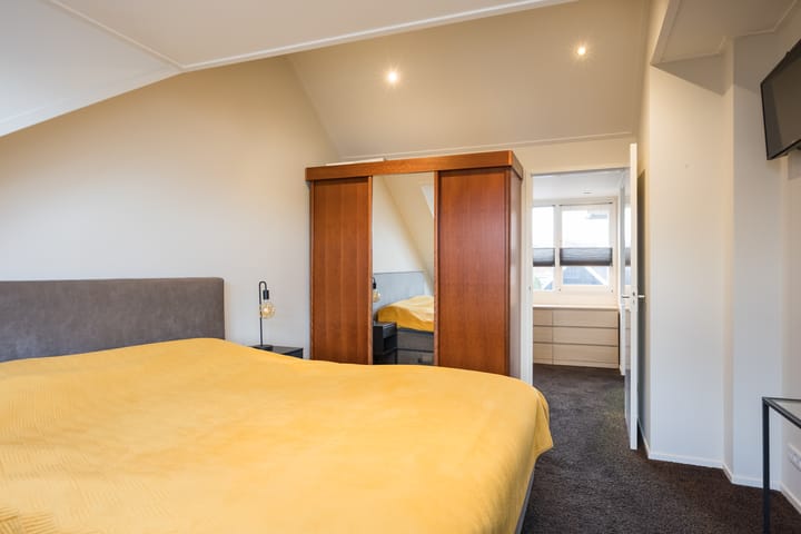 Photo 20 of van Loostraat 6