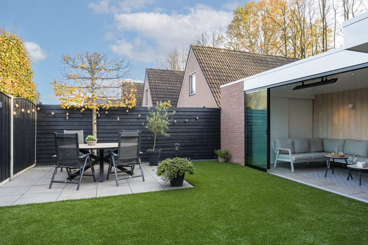 Photo 33 of van Loostraat 6