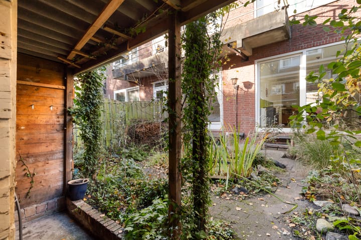 Foto 31 van Nieuwenhoornstraat 106-A