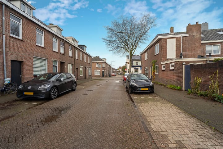 Photo 6 of Leo XIII-straat 12