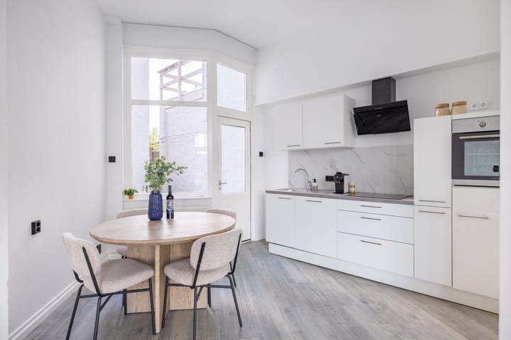 Photo 4 of Emmakade 142