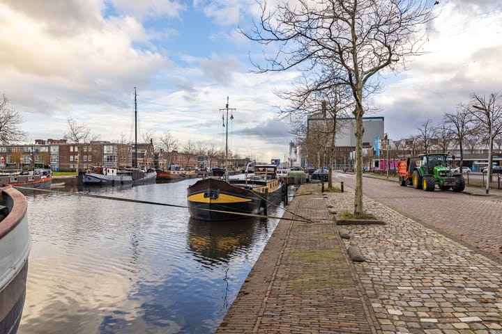 Photo 10 of Emmakade 142