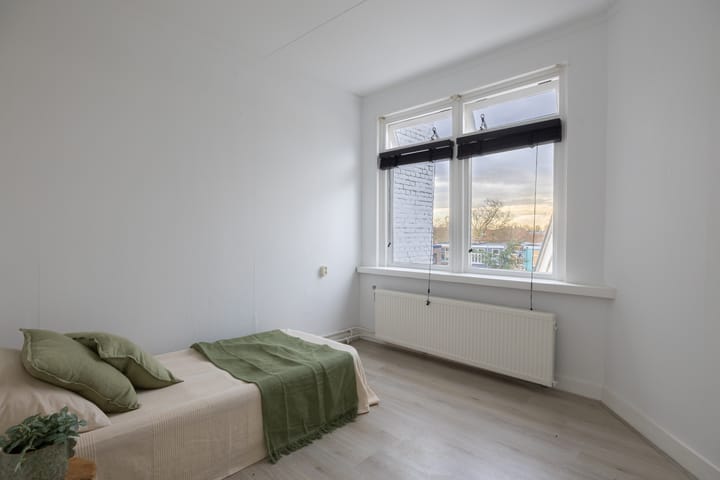 Photo 36 of Emmakade 142