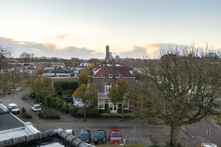 Photo 44 of Emmakade 142