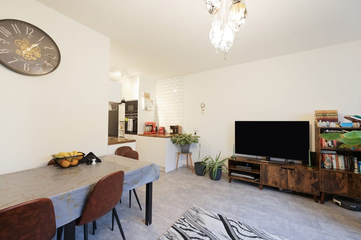 Photo 3 of Midscheeps 19