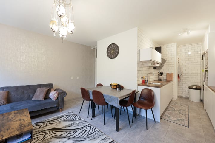 Photo 4 of Midscheeps 19