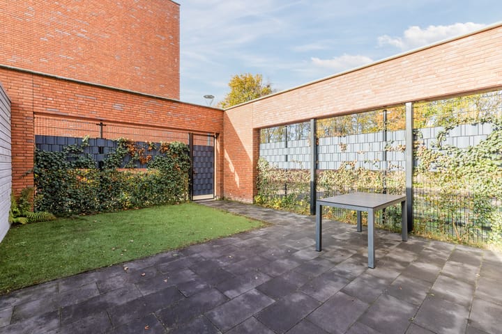 Photo 47 of Waterfront 311