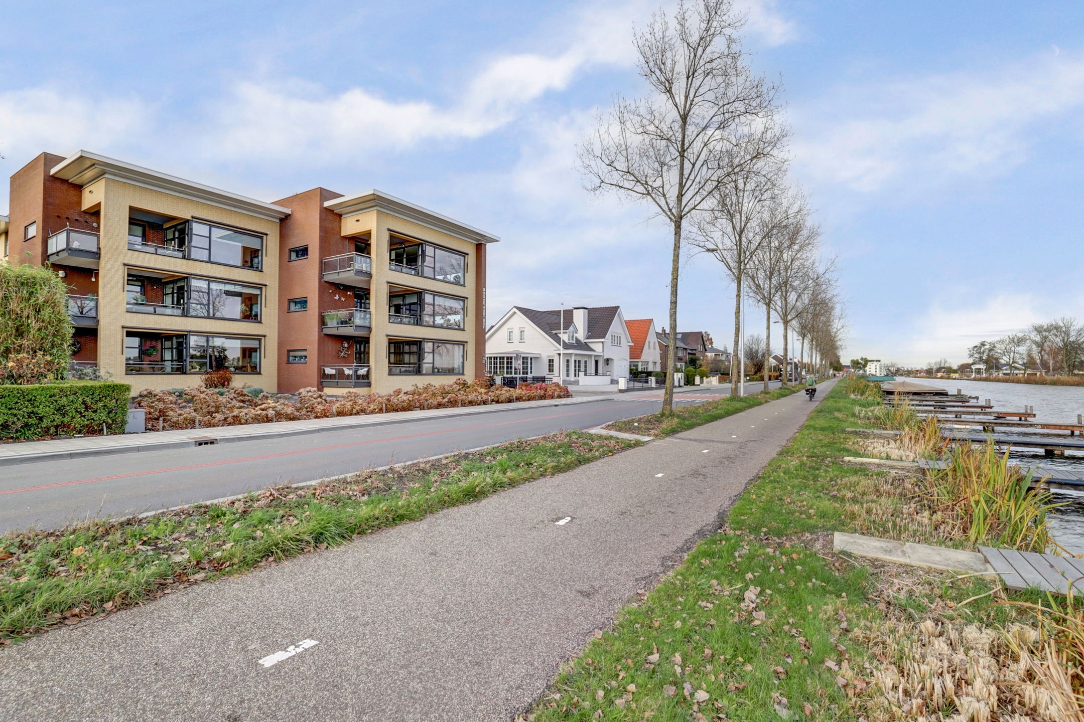 Photo 39 of Bodegraafsestraatweg 145-A