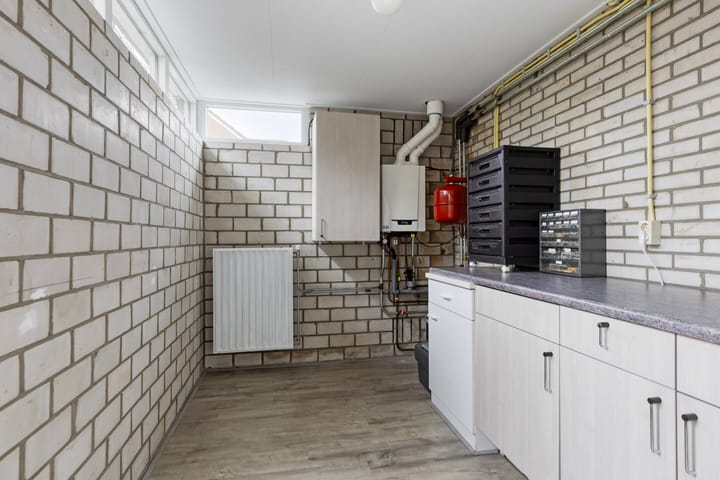 Photo 23 of Schoener 26