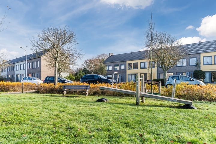 Photo 52 of Ir. de Vassystraat 4