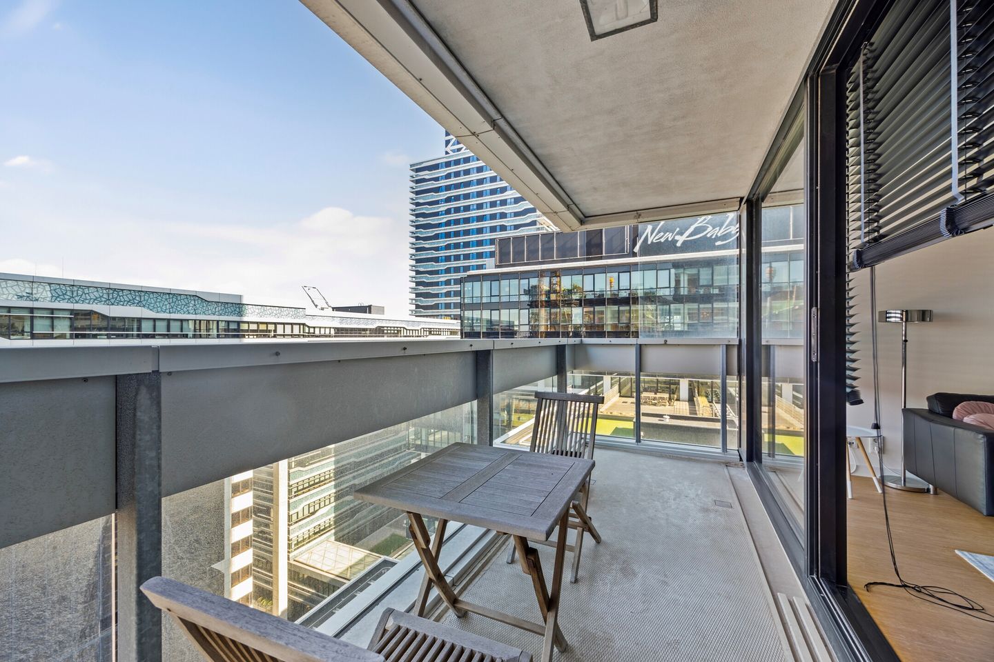 Foto 14 van Anna van Buerenplein 106