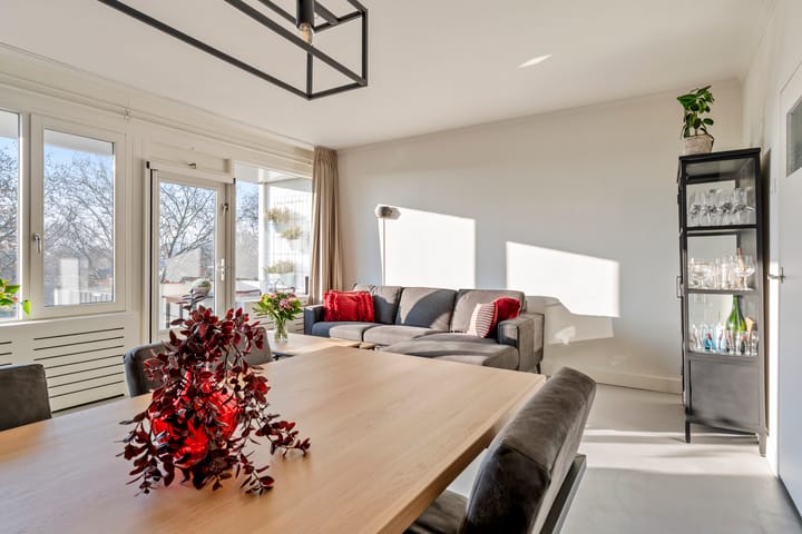 Photo 4 of Jan van Delftstraat 67