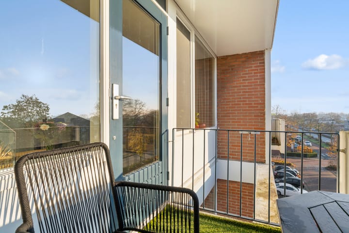 Photo 10 of Jan van Delftstraat 67