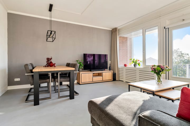 Photo 5 of Jan van Delftstraat 67