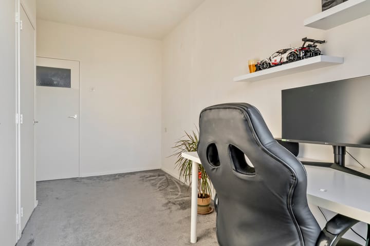 Photo 20 of Jan van Delftstraat 67