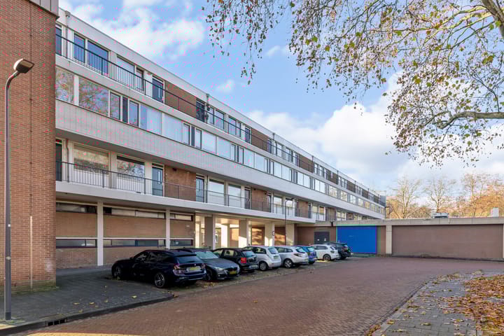 Photo 33 of Jan van Delftstraat 67