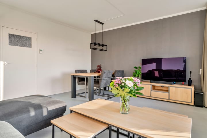 Photo 3 of Jan van Delftstraat 67