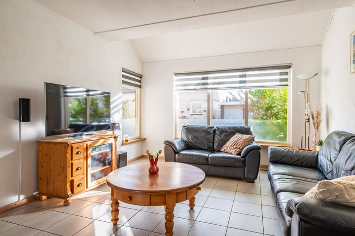 Photo 10 of Dopheidestraat 45