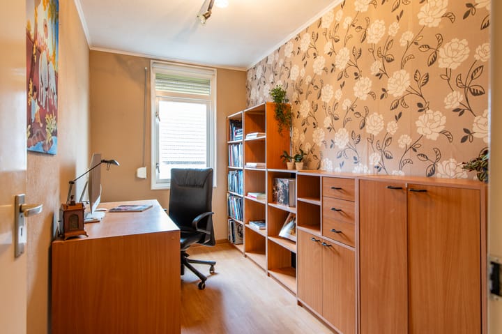 Photo 32 of Dopheidestraat 45